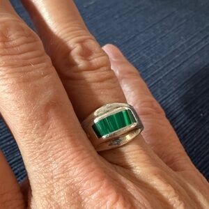 Vintage Mexican silver ring with malachite inlay